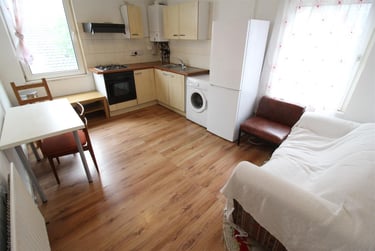 2 bed house, Lochaber Street, Plasnewydd, Cardiff, CF243LS - Image 1